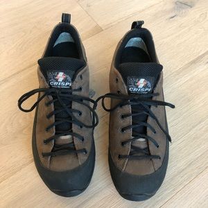 Men’s crispi low top hiking / hunting boots